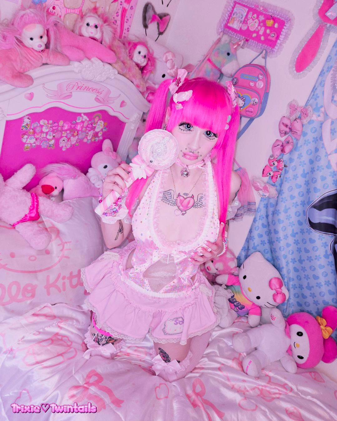 glacé fantasy halter blouse . ݁₊ ⊹ ᧔ෆ᧓ (pre-order!)